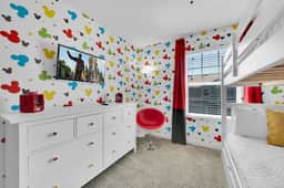 Modern 4BR Townhome with Private Pool for 10