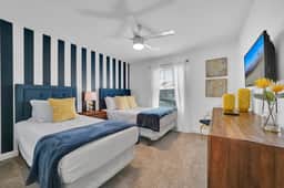 Modern 4BR Townhome with Private Pool for 10