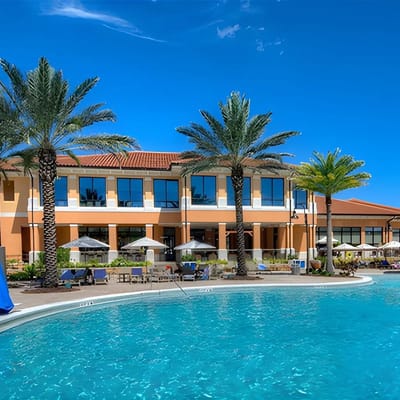 Family Resort, Heated Pool and Water Slides!