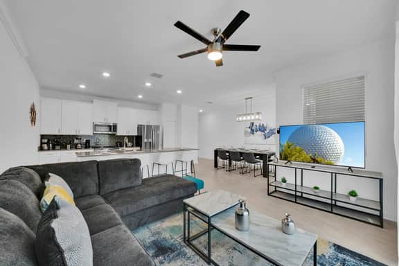 Luxury 4BR Villa with Private Pool for 10 guests