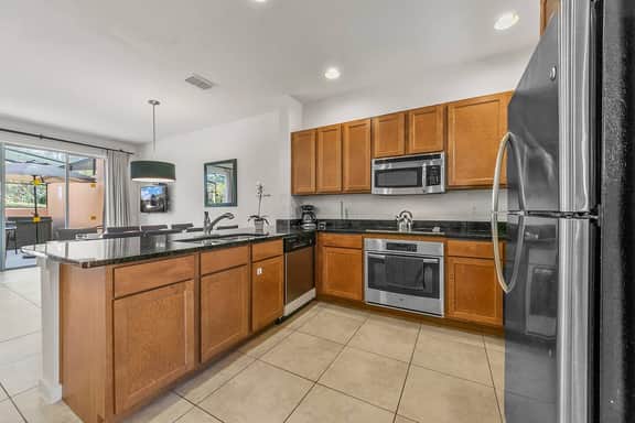 Vacation Home at Regal Oaks, 5 Minutes to Old Town